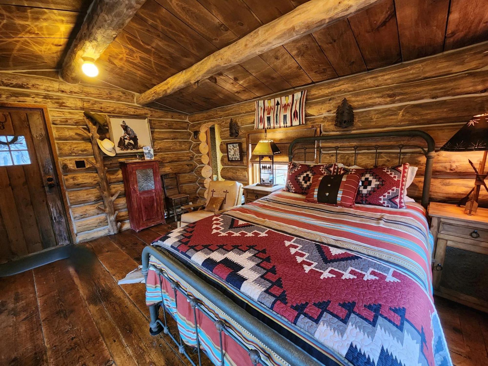 Canyon Of The Ancients Guest Ranch Кортес Экстерьер фото