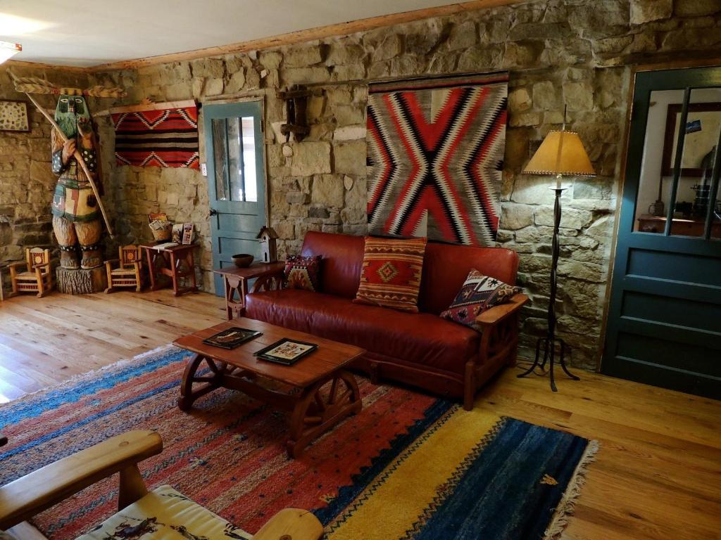 Canyon Of The Ancients Guest Ranch Кортес Экстерьер фото
